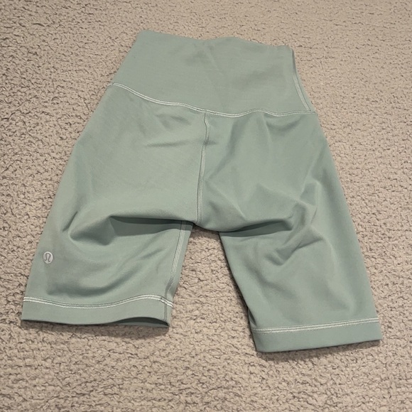 Lululemon Wunder Train Contour Fit High-Rise Short 8" Misty Glade size 2 - Picture 4 of 5